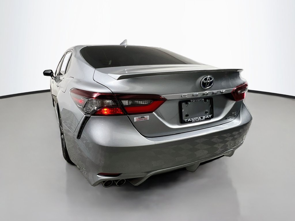 Used 2022 Toyota Camry SE w/ Audio Upgrade Package FWD image 5