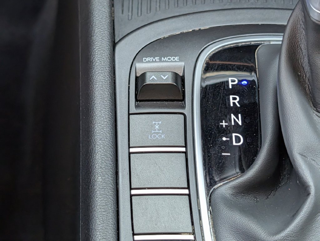 Used 2025 Hyundai Kona SEL AWD/4WD image 16