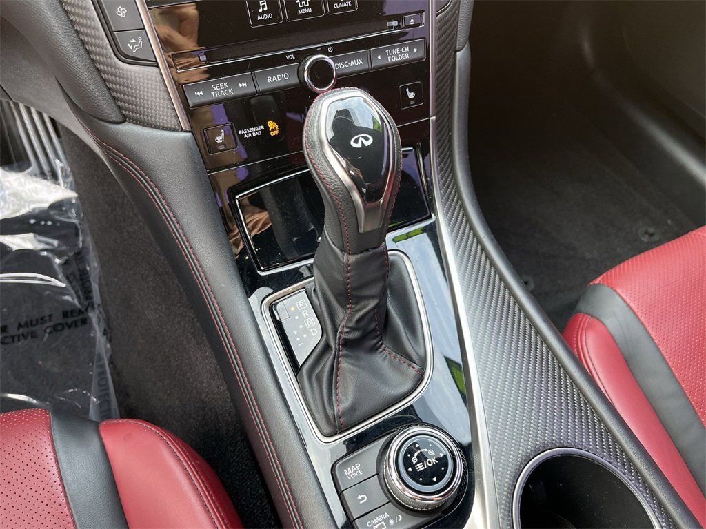 Used 2022 INFINITI Q60 Red Sport 400 w/ Carbon Fiber Package image 16