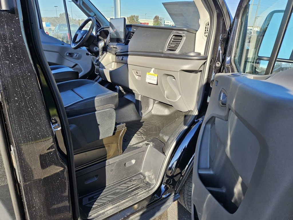 New 2026 Ford Transit 350 148 Medium Roof AWD image 17