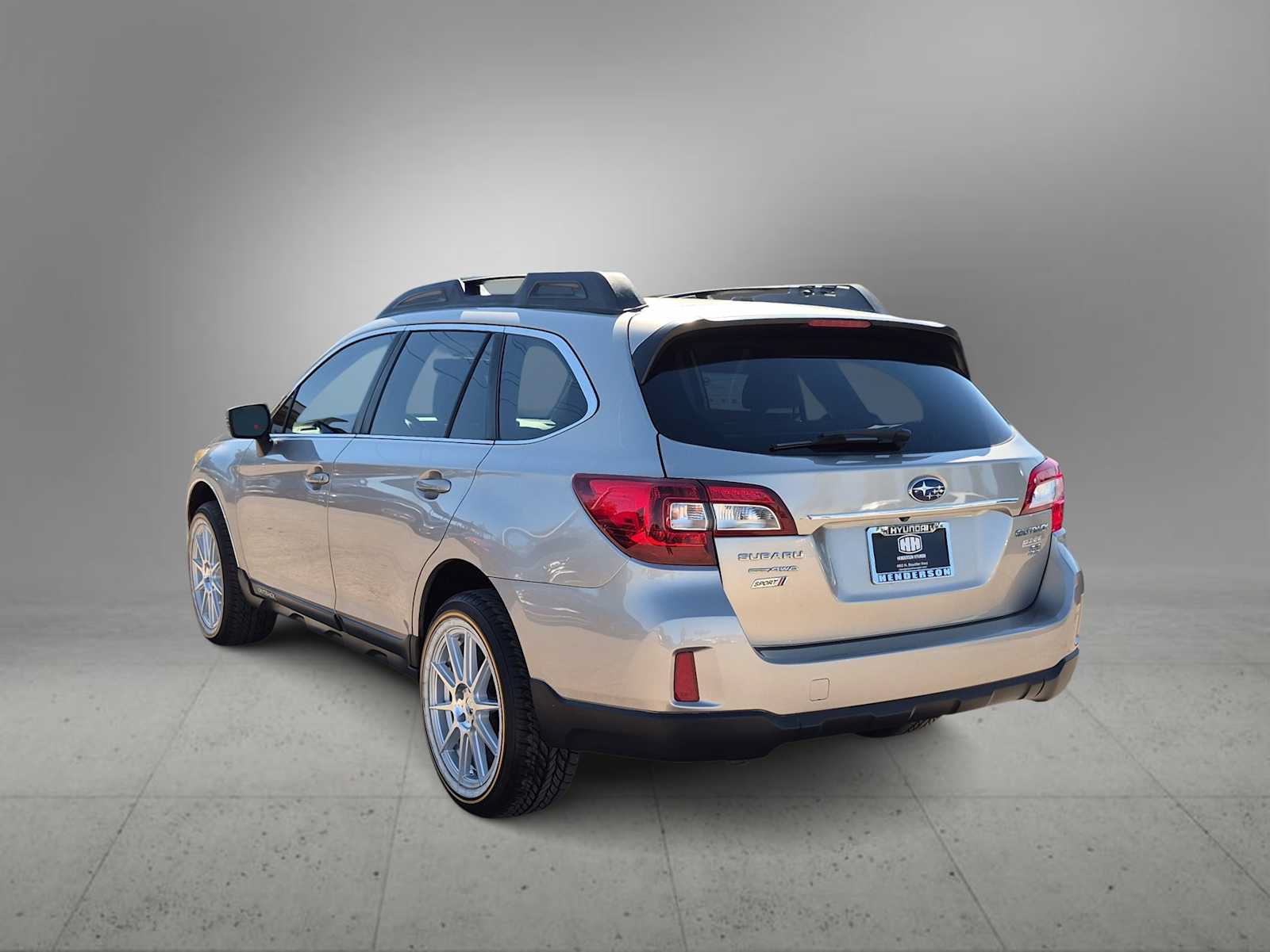 Used 2015 Subaru Outback 2.5i Premium AWD/4WD image 6