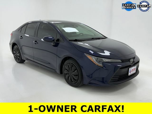Used 2025 Toyota Corolla LE image 1