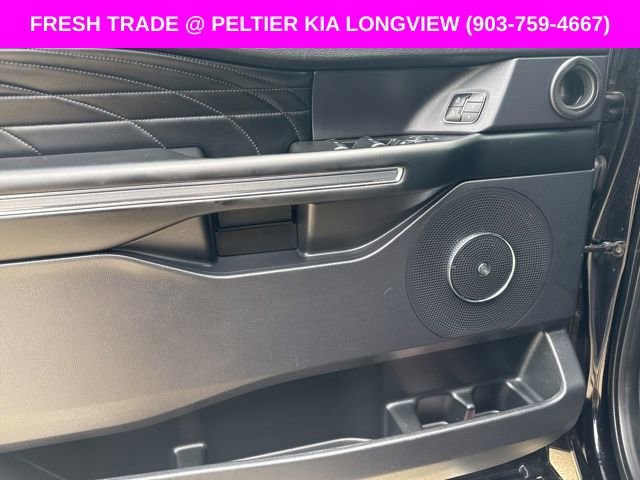 Used 2019 Ford Expedition Platinum image 17