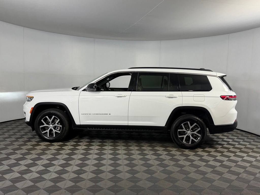 Certified 2025 Jeep Grand Cherokee L Limited w/ Luxury Tech Group II RWD image 13