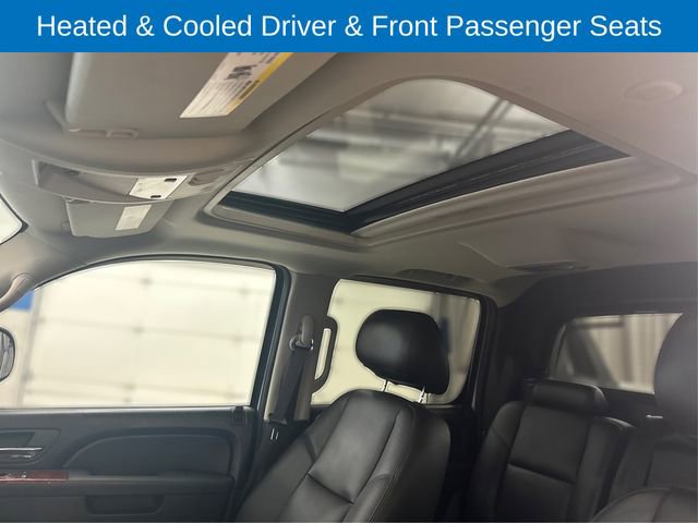 Used 2010 Chevrolet Avalanche LTZ image 25