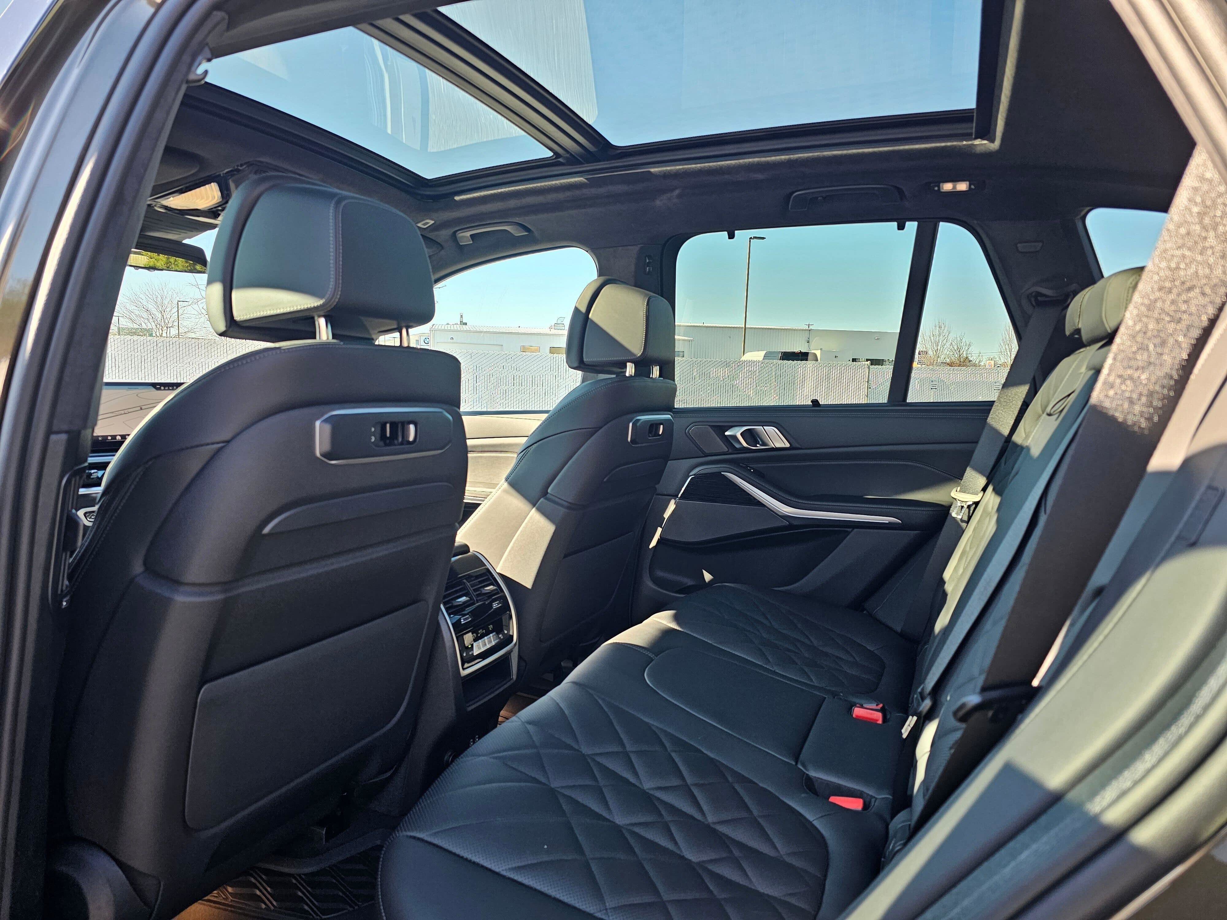 New 2026 BMW X5 xDrive40i w/ Executive Package image 12