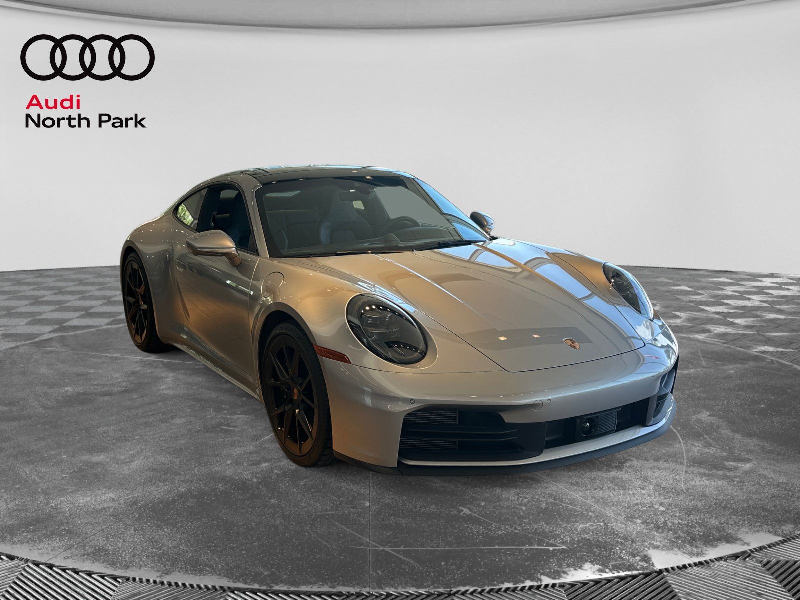 Used 2025 Porsche 911 Carrera S RWD image 7