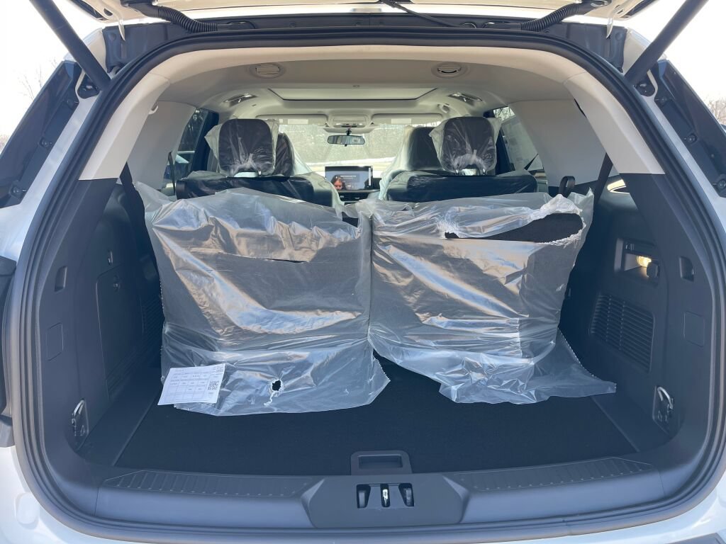 New 2026 Ford Explorer Active w/ Active Comfort Package AWD/4WD image 15