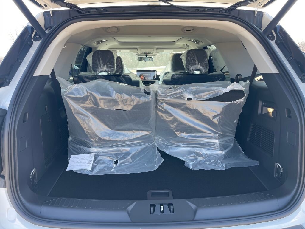 New 2026 Ford Explorer Active w/ Active Comfort Package image 15