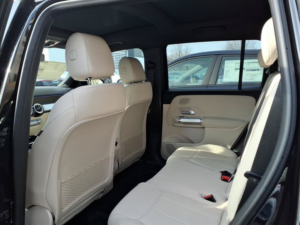 New 2026 Mercedes-Benz GLB 250 4MATIC image 24