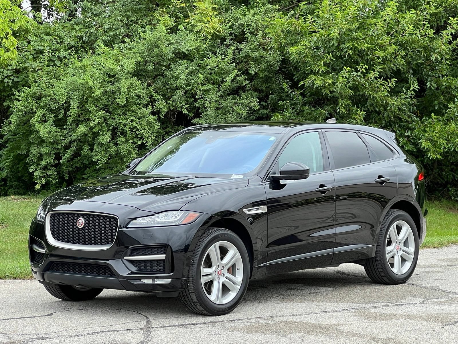 Used 2020 Jaguar F-PACE R-Sport AWD/4WD image 1