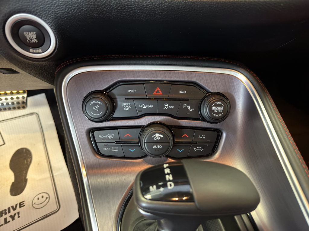 Used 2015 Dodge Challenger R/T Plus RWD image 20