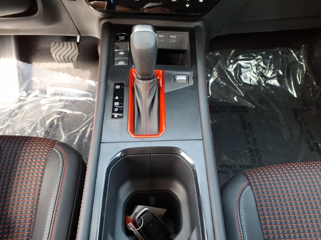 New 2027 Nissan Kicks SR w/ Cold Weather Package FWD image 31