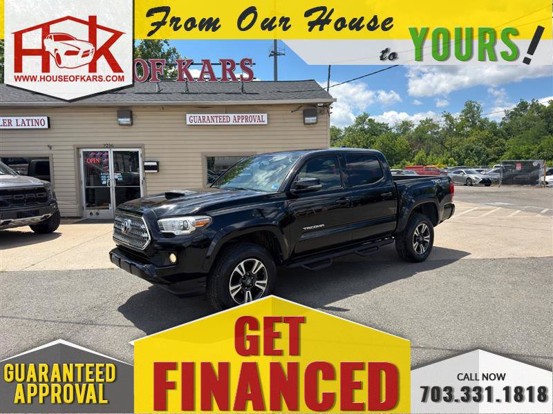 Used 2017 Toyota Tacoma TRD Sport RWD image 1