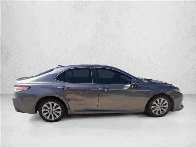 Used 2020 Toyota Camry LE FWD image 6