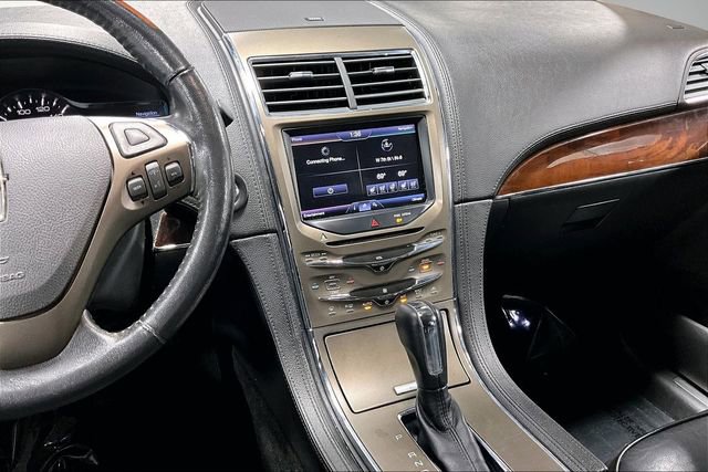 Used 2013 Lincoln MKX FWD image 10