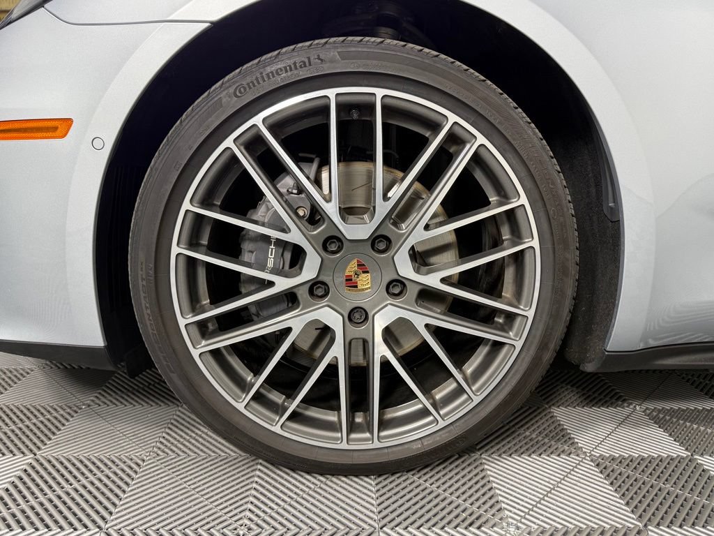 Certified 2024 Porsche Panamera 4 AWD/4WD image 13
