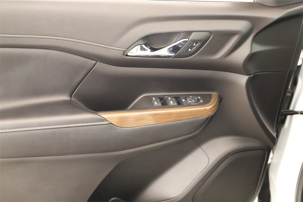 Used 2019 GMC Acadia SLE image 25