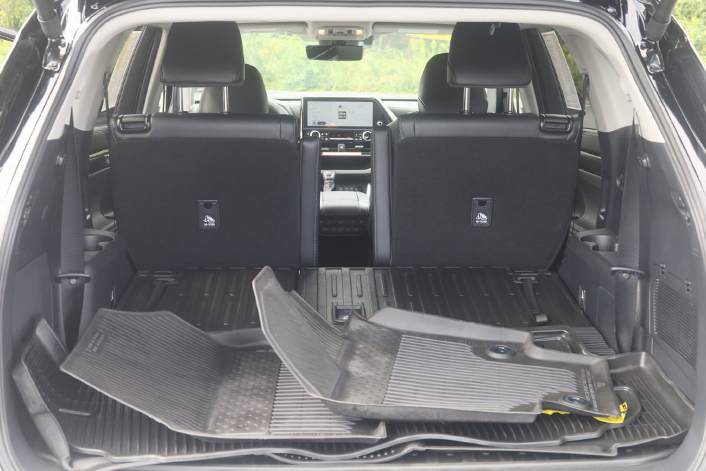 Used 2026 Toyota Highlander Platinum AWD/4WD image 20