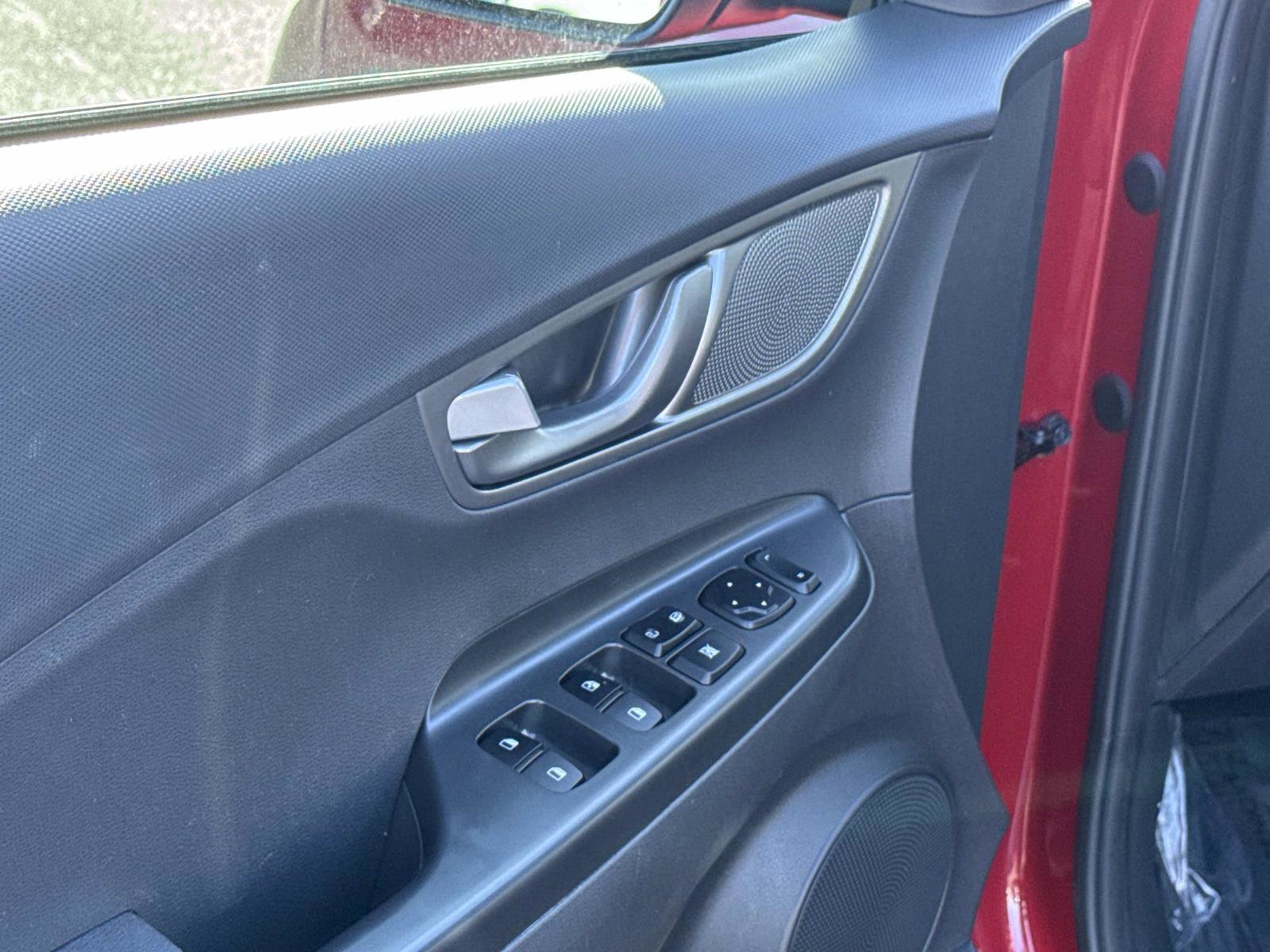 Used 2021 Hyundai Kona SEL image 19