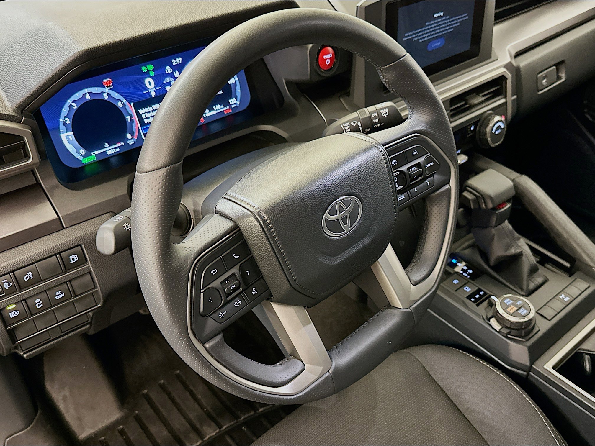 Used 2025 Toyota 4Runner TRD Off-Road image 18