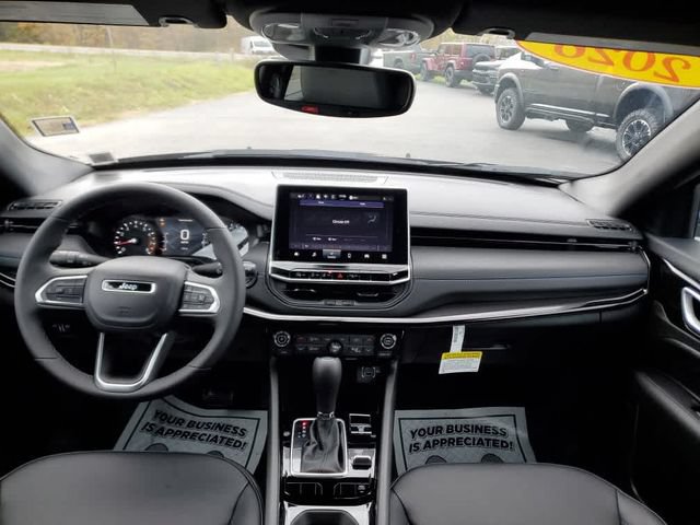 New 2026 Jeep Compass Limited AWD/4WD image 16