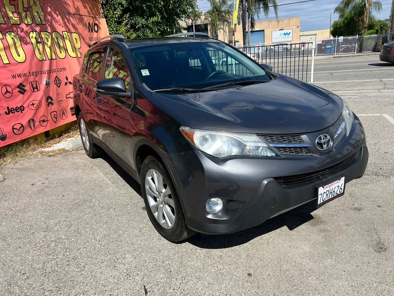 Used 2013 Toyota RAV4 Limited FWD image 3