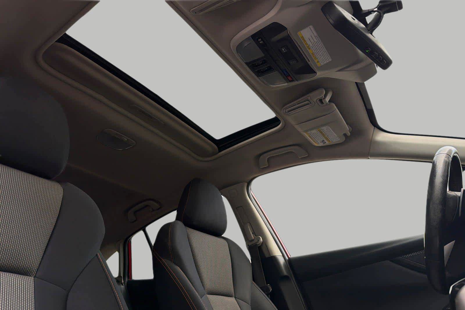 Used 2021 Subaru Crosstrek 2.0i Premium w/ Moonroof Package AWD/4WD image 19