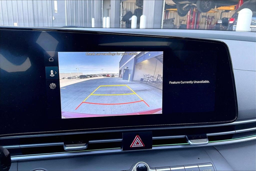 Used 2025 Hyundai Elantra SEL image 20