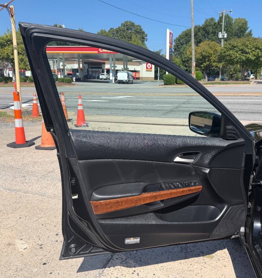 Used 2012 Honda Accord EX-L image 8
