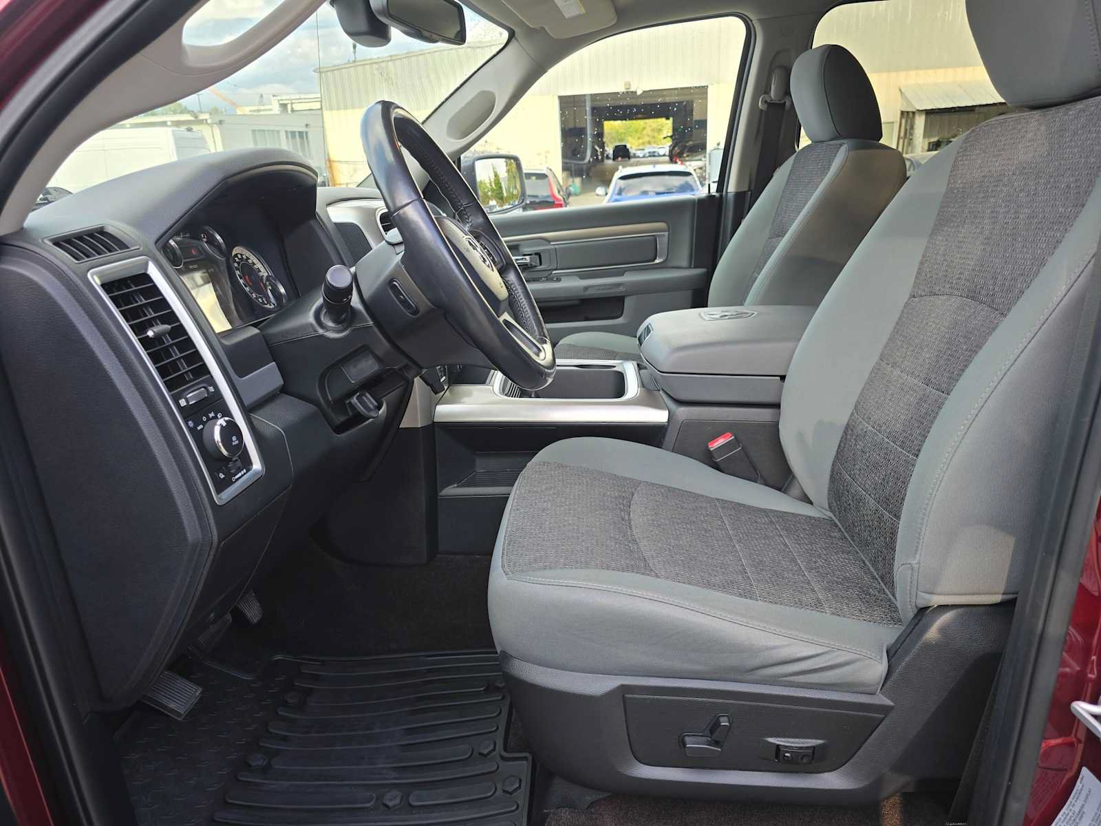 Used 2017 RAM 1500 Big Horn AWD/4WD image 19