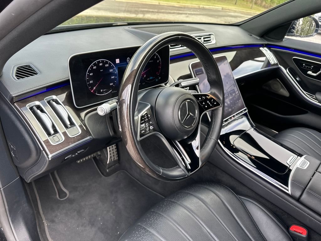 Certified 2022 Mercedes-Benz S 500 4MATIC w/ AMG Line Package image 19