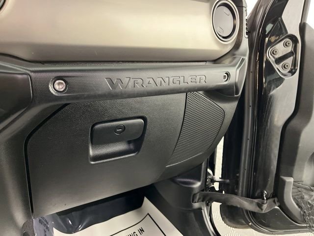 Used 2020 Jeep Wrangler Sport image 31