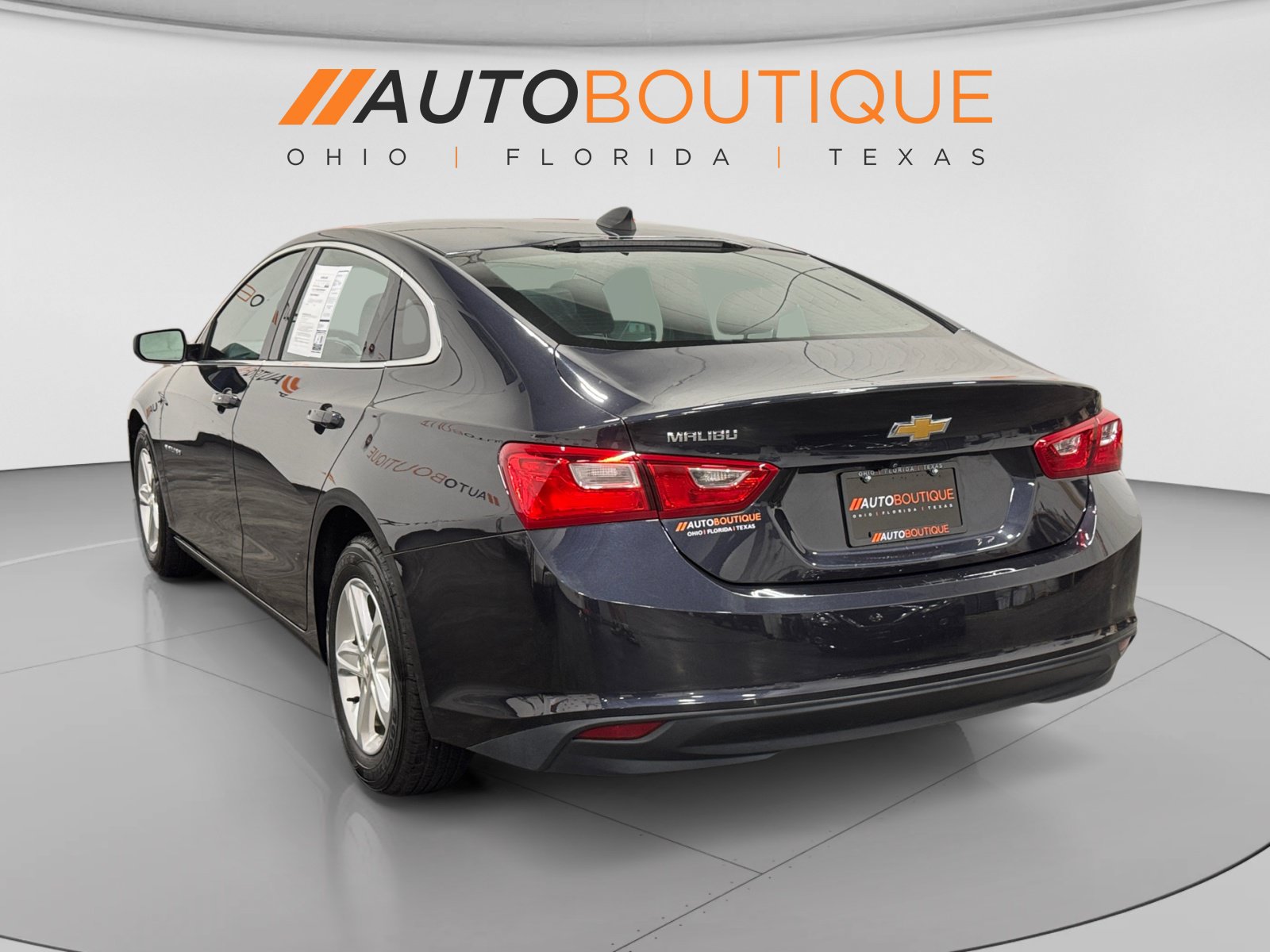 Used 2023 Chevrolet Malibu LS FWD image 3