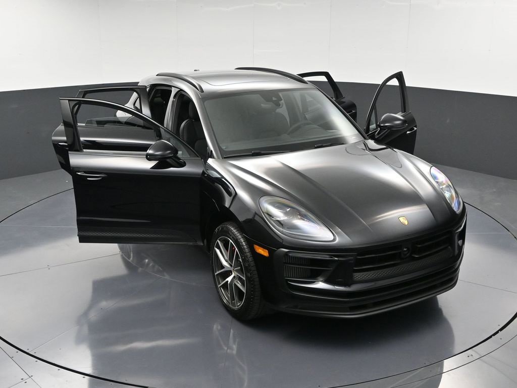 New 2026 Porsche Macan S image 35
