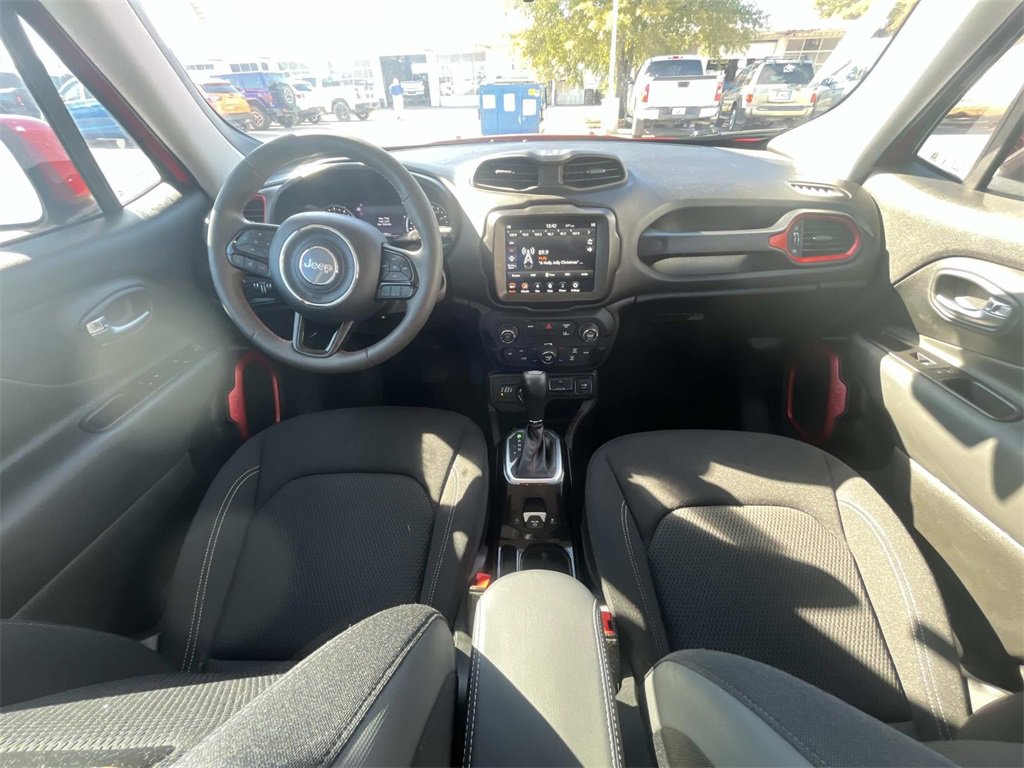 Used 2022 Jeep Renegade Latitude image 18