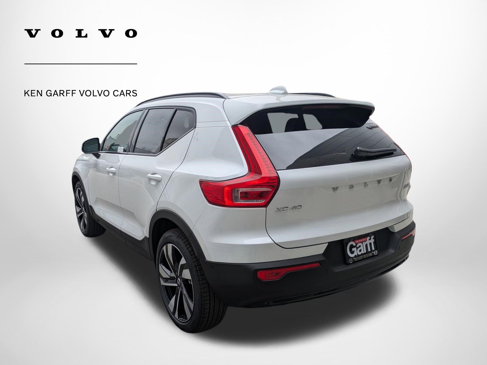 New 2026 Volvo XC40 B5 Plus w/ Protection Package Premier image 5