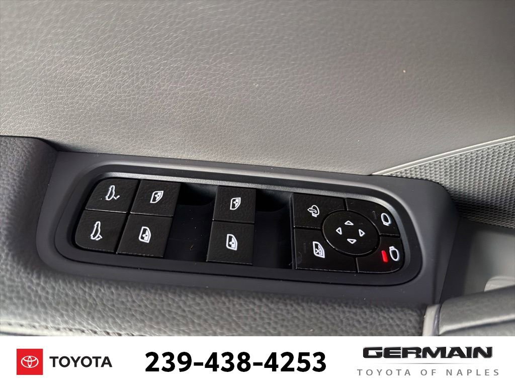 Used 2019 Porsche Cayenne S AWD/4WD image 17