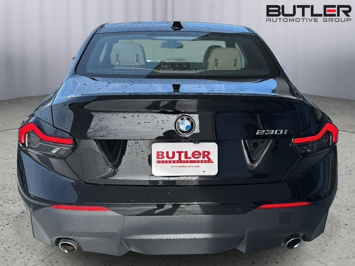 Certified 2024 BMW 230i Coupe w/ Convenience Package image 5