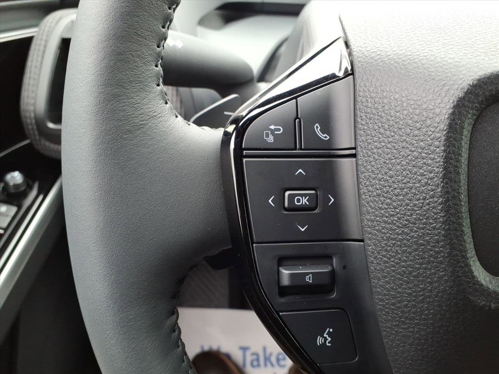 Certified 2025 Subaru Solterra Premium image 15