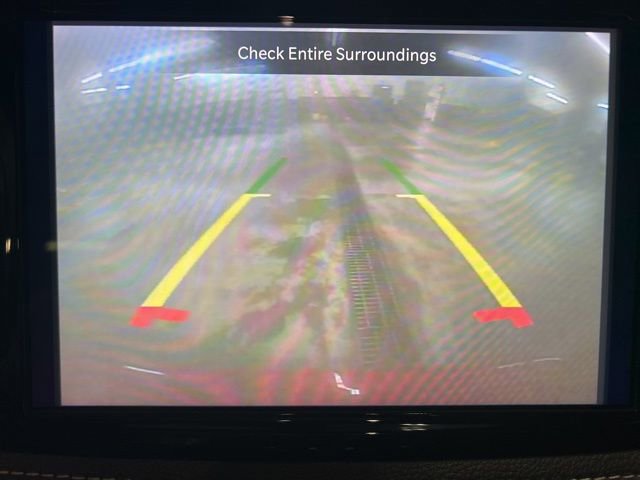 Used 2025 Chrysler Pacifica Limited image 26