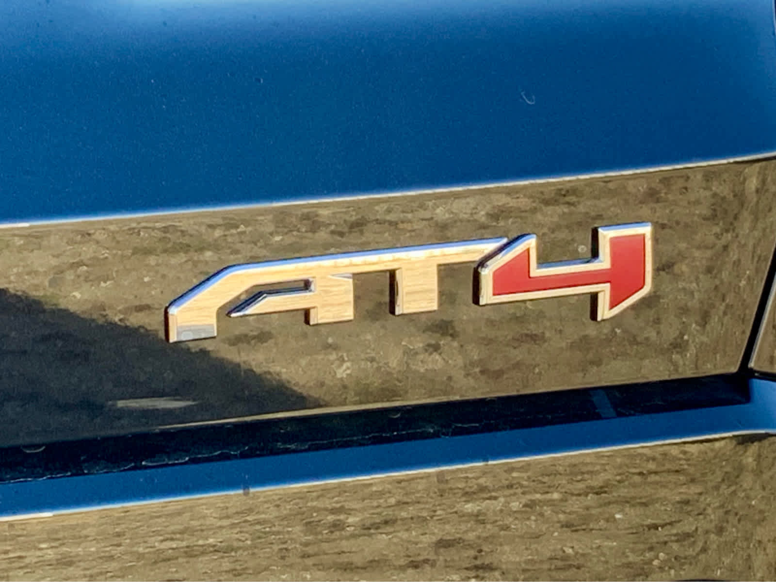 New 2026 GMC Terrain AT4 w/ LPO, Black Badging Package image 20