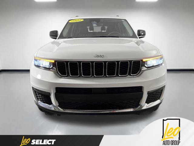 Used 2023 Jeep Grand Cherokee L Limited AWD/4WD image 2