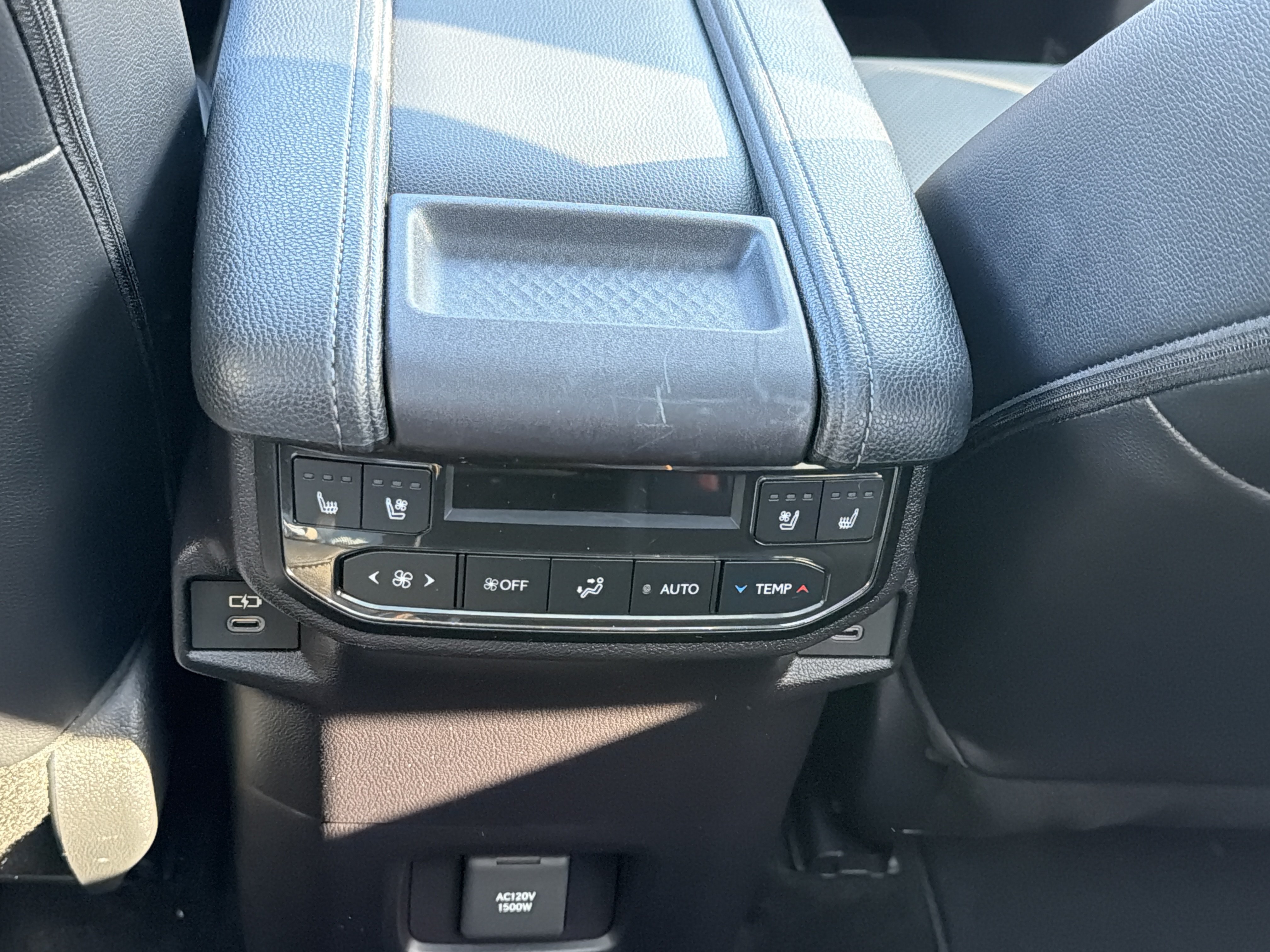 Used 2026 Toyota Grand Highlander AWD Hybrid image 24