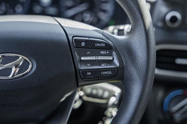 Used 2021 Hyundai Kona SE w/ Cargo Package image 23