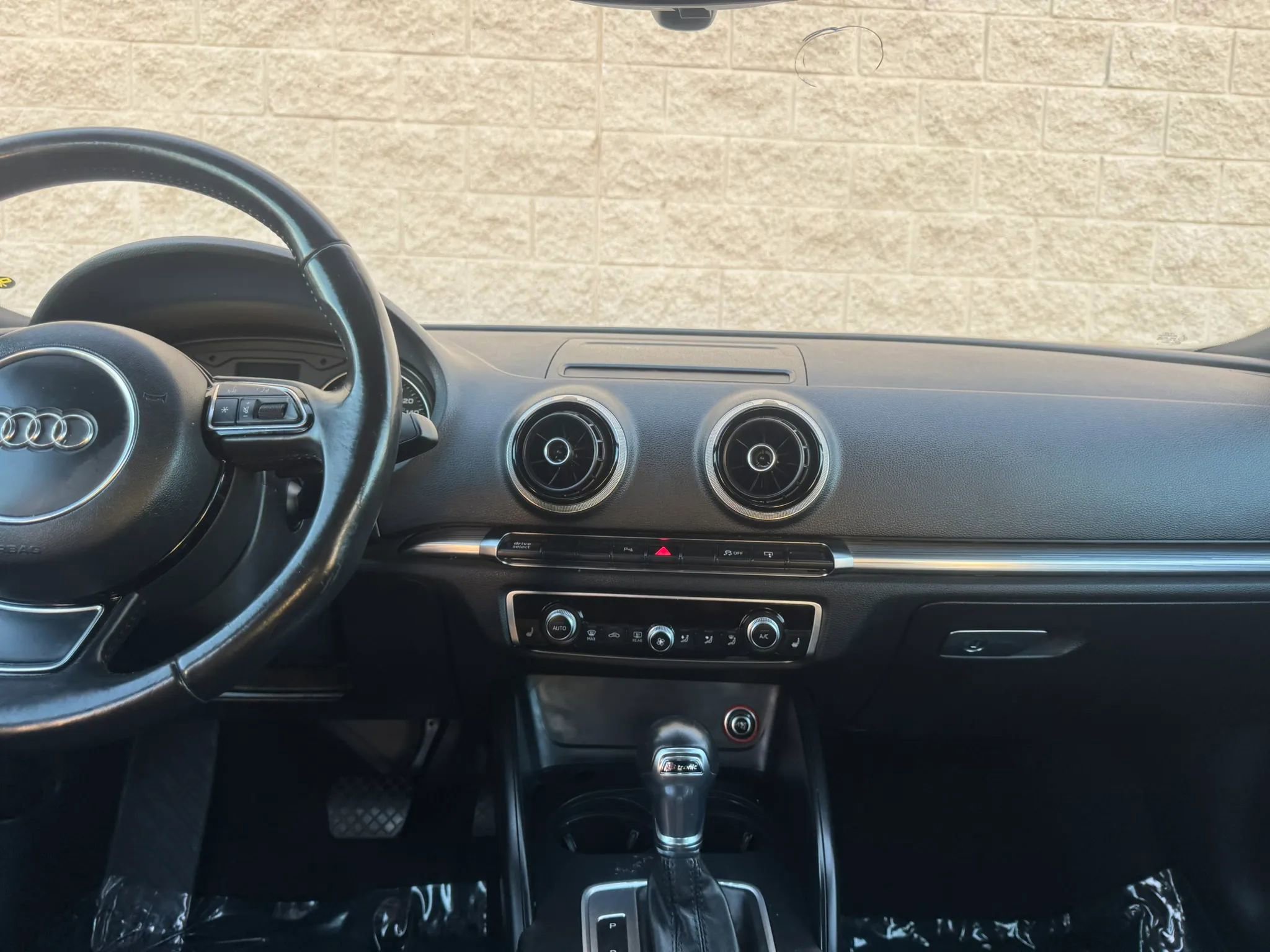 Used 2015 Audi A3 TDI Premium Plus FWD image 23