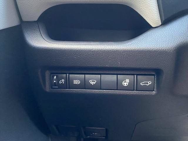 Certified 2019 Toyota RAV4 XLE w/ Convenience Package AWD/4WD image 44