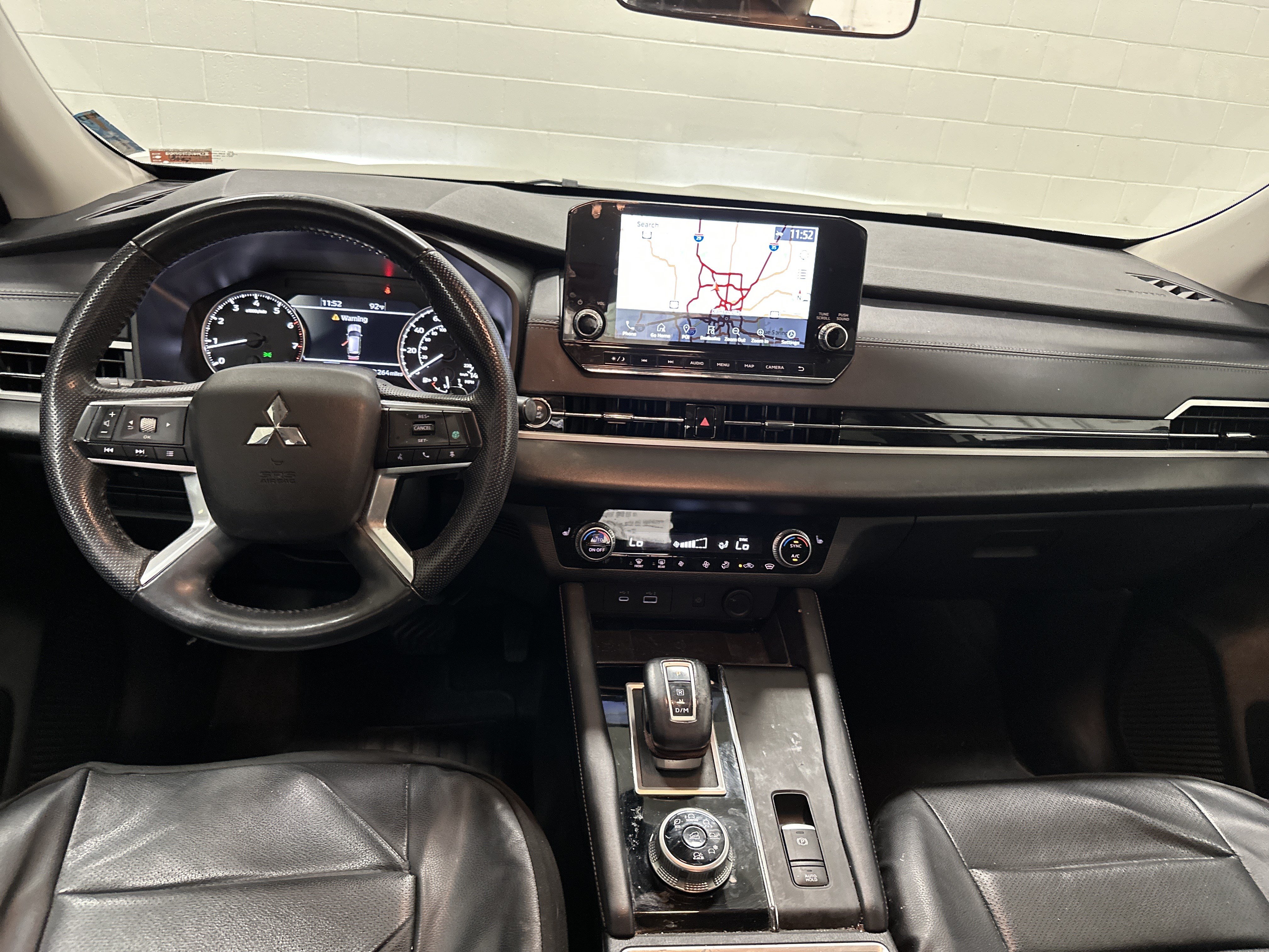 Used 2024 Mitsubishi Outlander SE AWD/4WD image 29