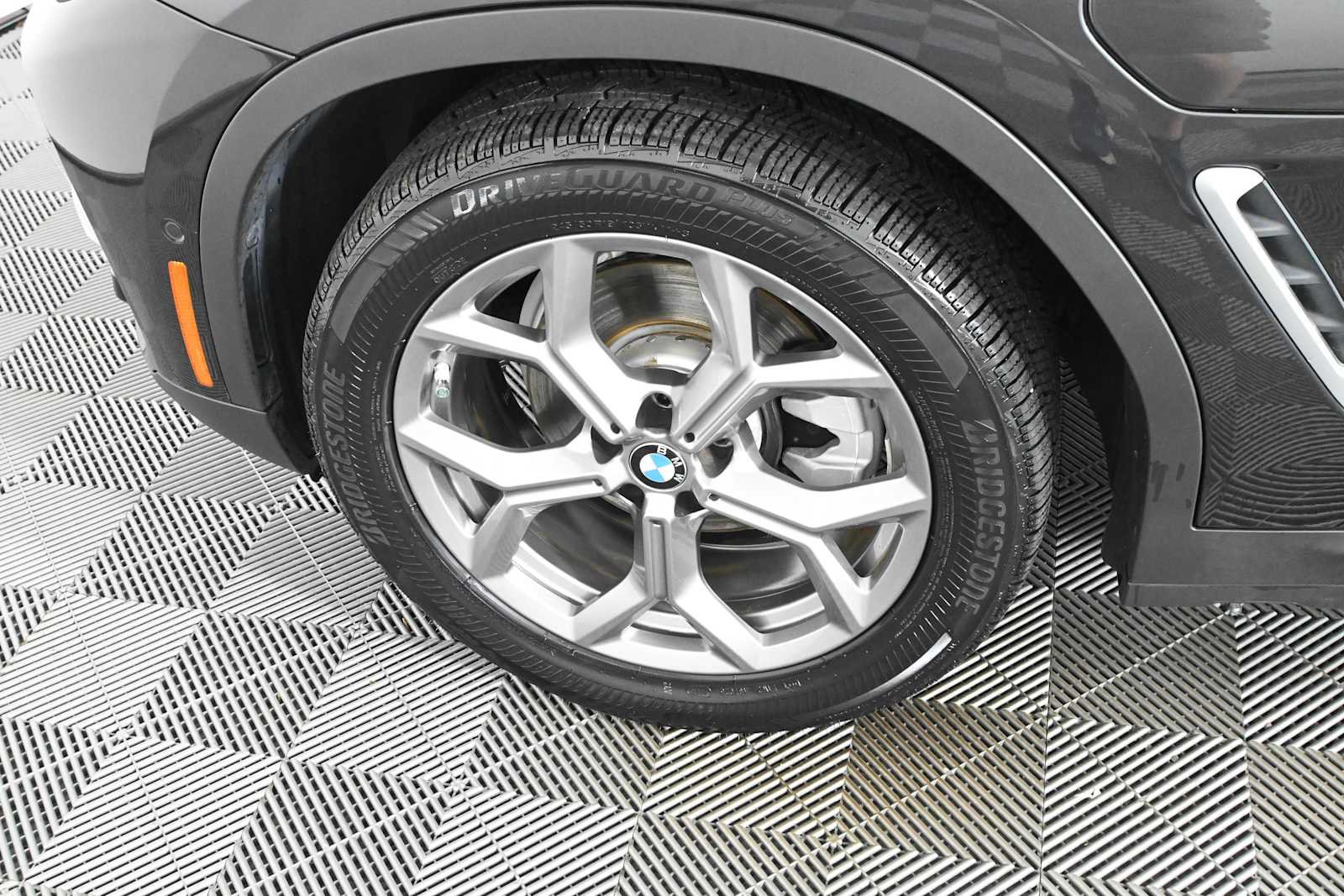 Used 2021 BMW X3 xDrive30e w/ Executive Package AWD/4WD image 34