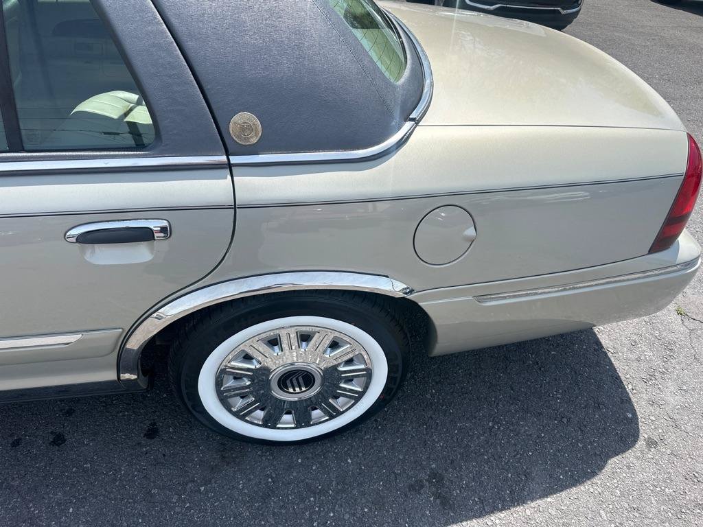 Used 2004 Mercury Grand Marquis GS RWD image 19